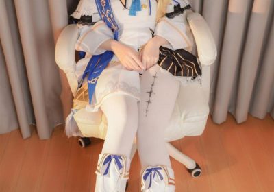 铃木美咲 菲比光影艺术与人像美学解析