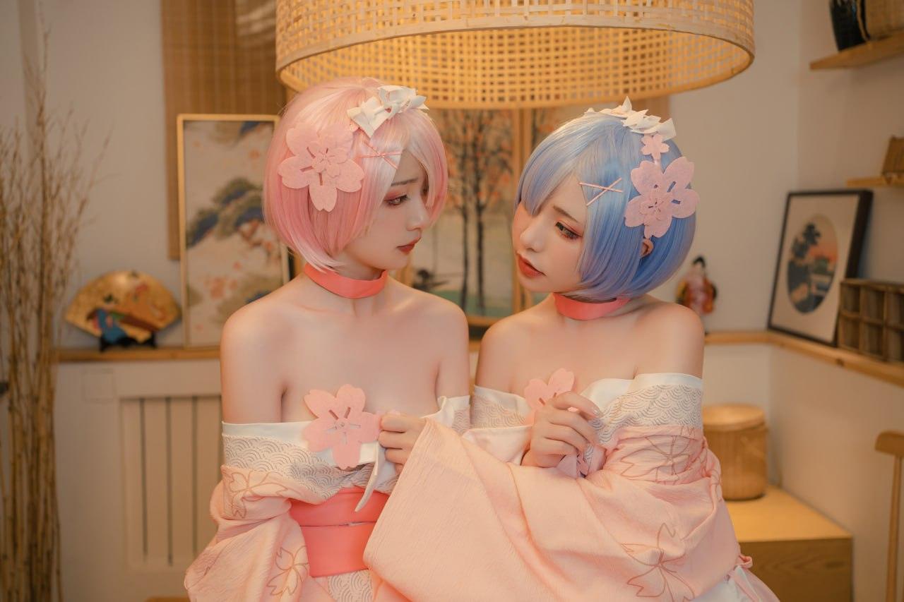 金鱼kinngyo与喵小吉 拉姆雷姆写真,日系和风里的双生花叙事 金鱼kinngyo与喵小吉 拉姆雷姆写真,日系和风里的双生花叙事